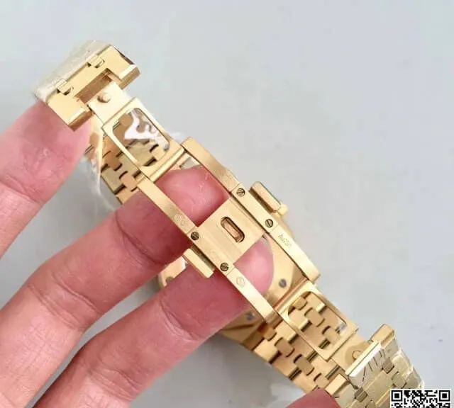 Audemars Piguet Royal Oak 15400OR JF Factory 1:1 Best Edition Replica Watch Gold Case