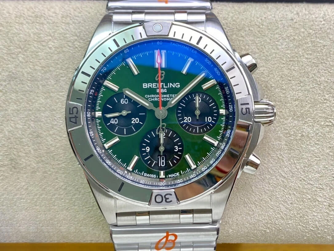 Breitling Chronomat AB01343A1L1A1 GF Factory 1:1 Best Edition Replica Watch Green Dial Swiss 7750