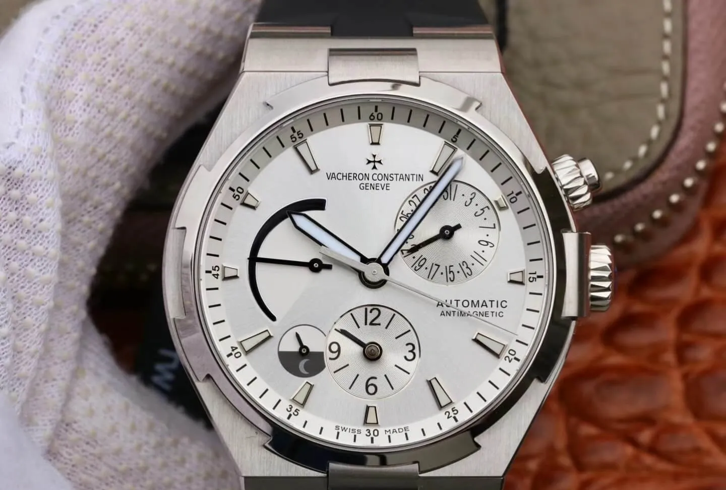 Vacheron Constantin Overseas 47450 B01A-9226 TWA Factory 1:1 Best Edition Replica Watch Silver Strap