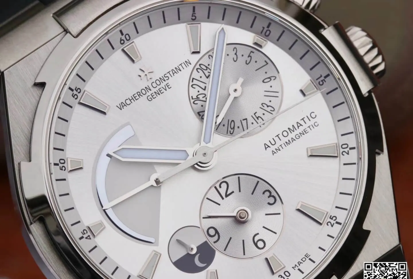 Vacheron Constantin Overseas 47450 B01A-9226 TWA Factory 1:1 Best Edition Replica Watch Silver Strap