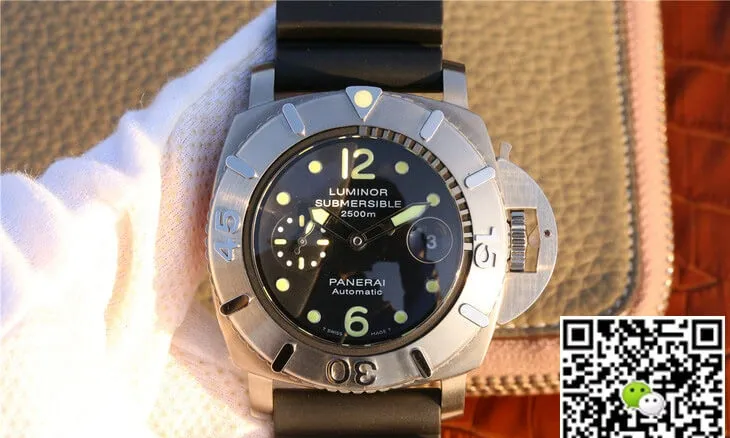 Panerai Submersible PAM 00194 VS Factory 1:1 Best Edition Replica Watch Black Strap