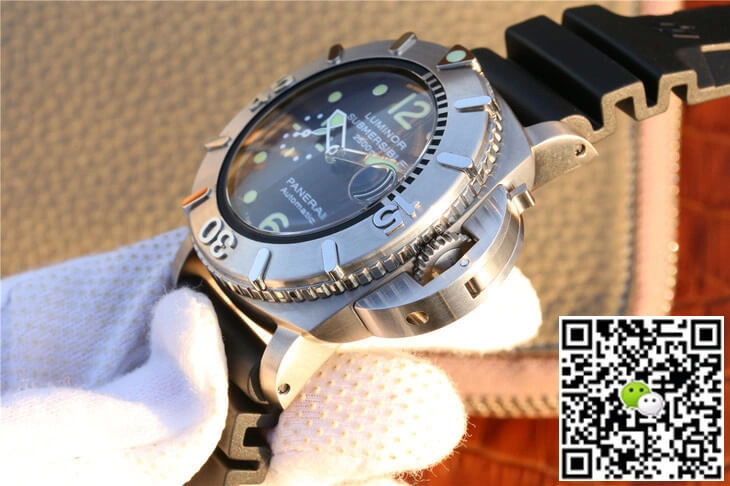 Panerai Submersible PAM 00194 VS Factory 1:1 Best Edition Replica Watch Black Strap