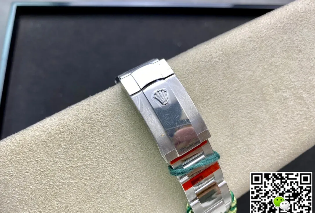 Rolex Datejust M126300-0001 VS Factory 1:1 Best Edition Replica Watch Silver Strap