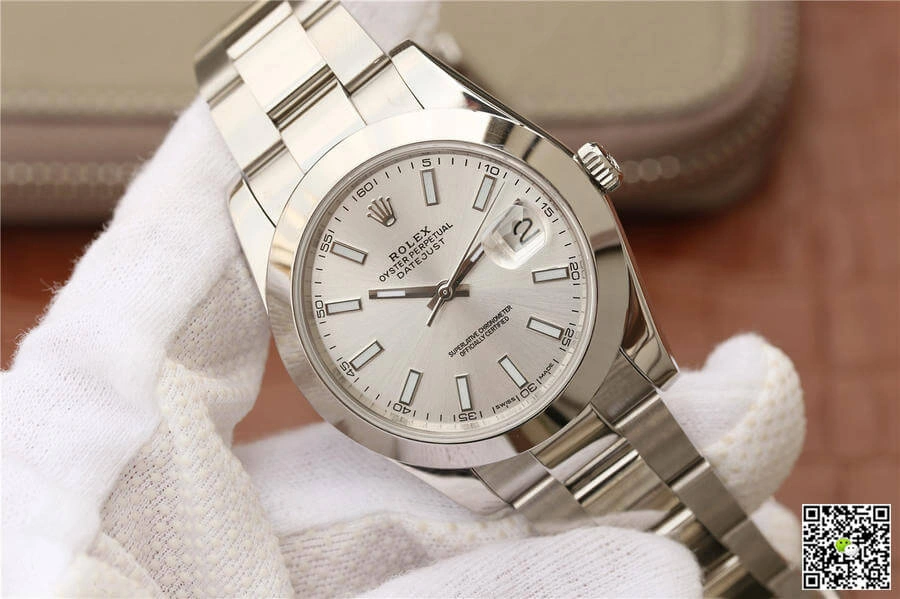 Rolex Datejust M126300-0005 EW Factory 1:1 Best Edition Replica Watch Silver Strap