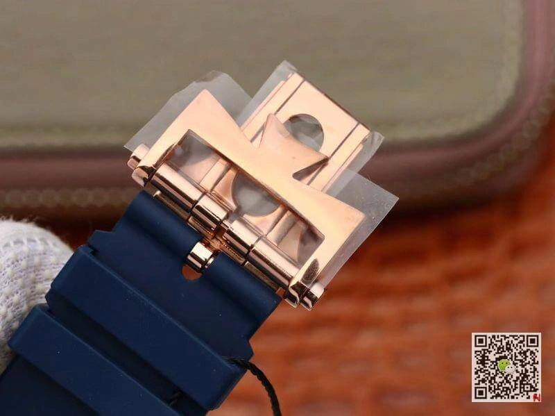 Vacheron Constantin Overseas TWA Factory 1:1 Best Edition Replica Watch Swiss ETA A1222