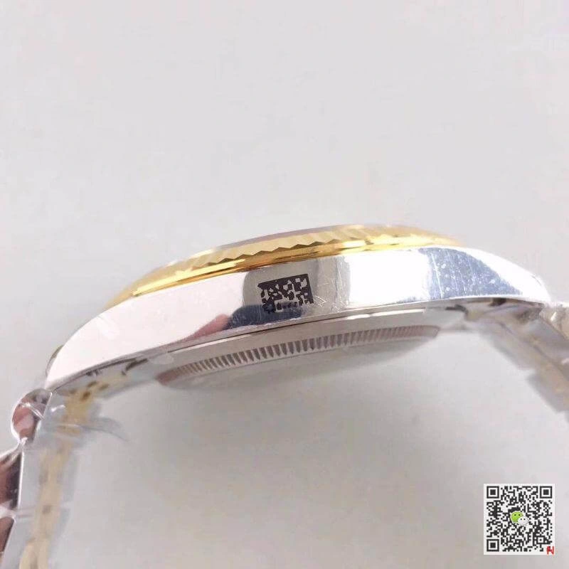 Rolex Datejust 41 126333 Silver Dial 1:1 Best Edition Replica Watch Swiss ETA3255 Stainless Steel 410L and 18K Yellow Gold Bracelet