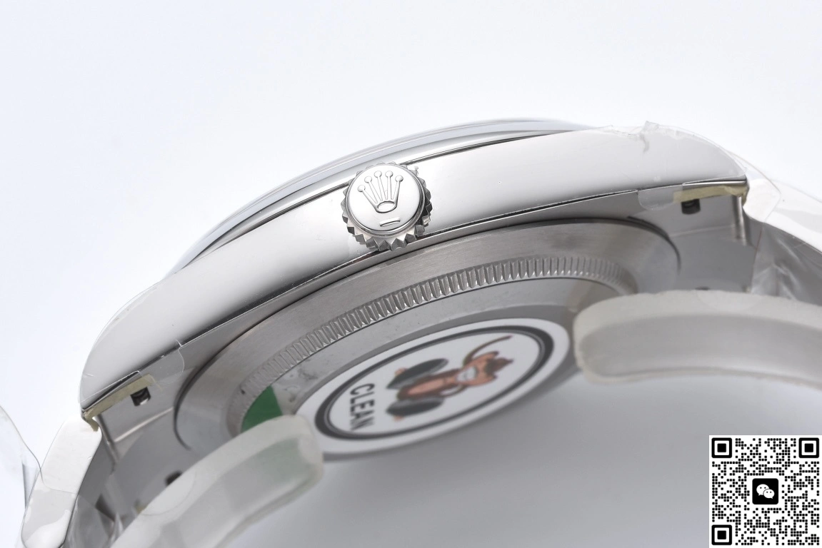 Victory Factory Rolex Oyster Perpetual m124300-0003 Best Value 1:1 Best Edition Replica Watch