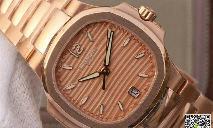 Patek Philippe Nautilus Ladies 7118-1R-010 PF Factory 1:1 Best Edition Replica Watch Titanium