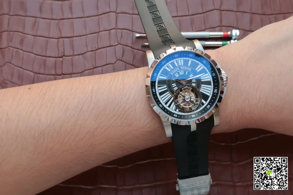 Roger Dubuis Hommage Tourbillon JB Factory 1:1 Best Edition Replica Watch Black Strap