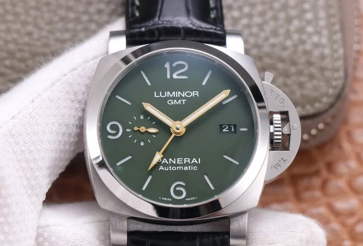 Panerai Luminor PAM1056 VS Factory 1:1 Best Edition Replica Watch Black Leather Strap