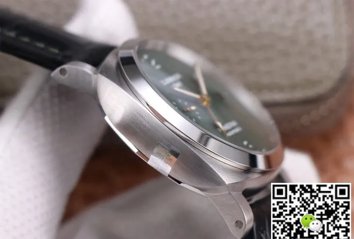 Panerai Luminor PAM1056 VS Factory 1:1 Best Edition Replica Watch Black Leather Strap
