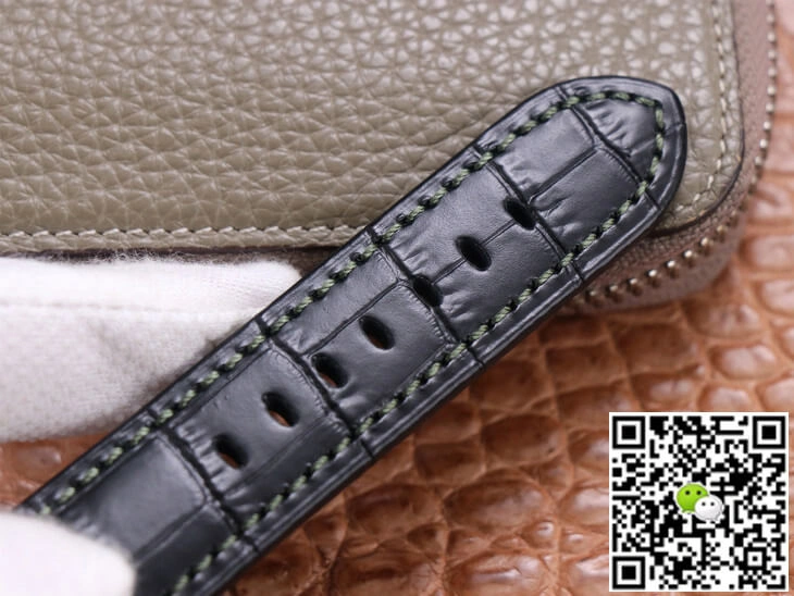 Panerai Luminor PAM1056 VS Factory 1:1 Best Edition Replica Watch Black Leather Strap