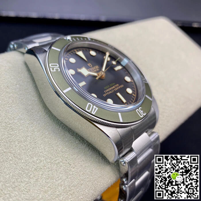Tudor Heritage Black Bay 79230G ZF Factory 1:1 Best Edition Replica Watch Swiss ETA2824-2