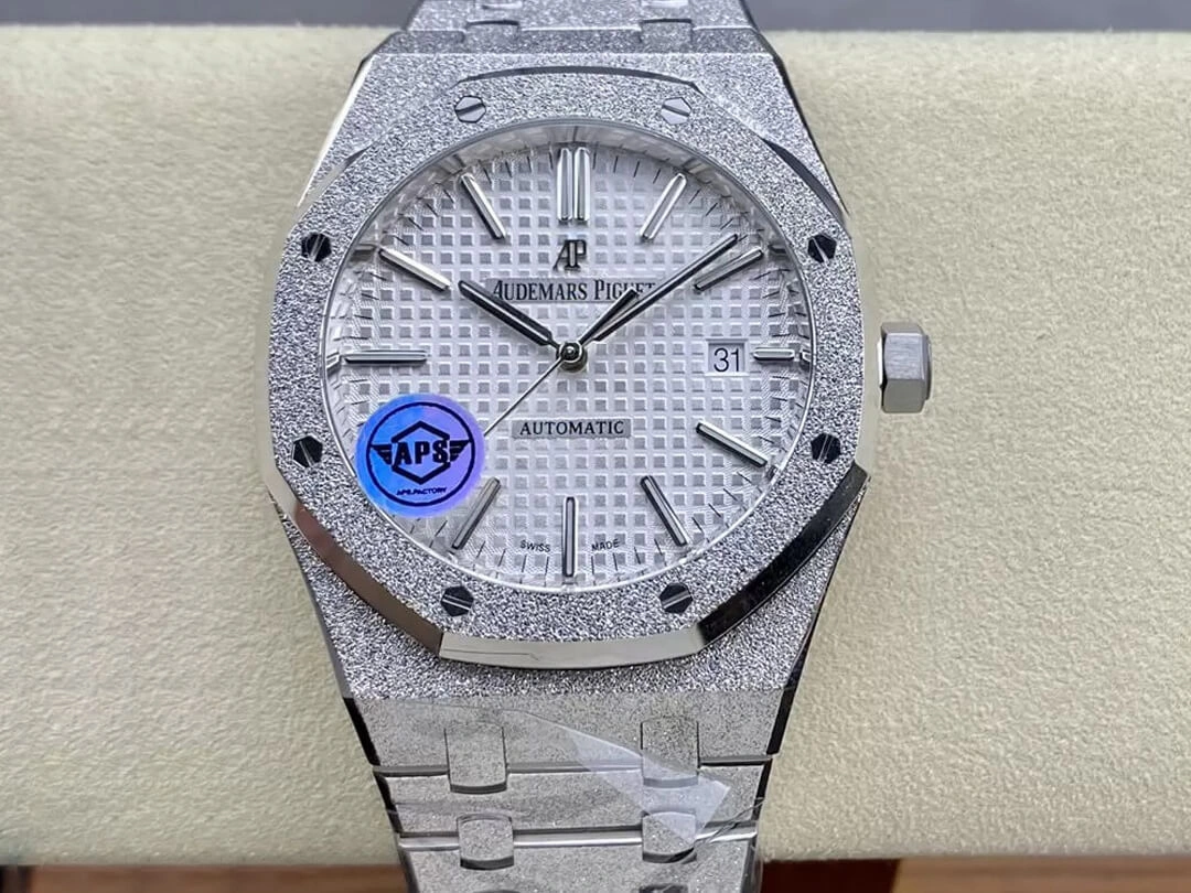 Audemars Piguet Royal Oak 15410 APS Factory 1:1 Best Edition Replica Watch Silver Strap