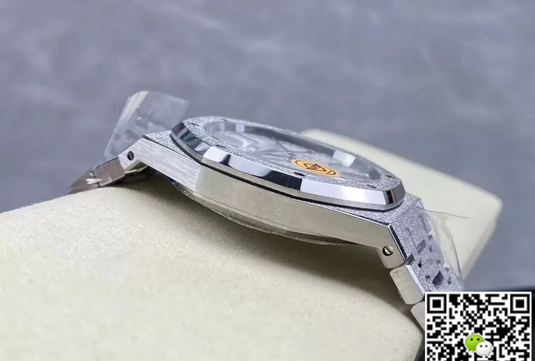 Audemars Piguet Royal Oak 15410 APS Factory 1:1 Best Edition Replica Watch Silver Strap