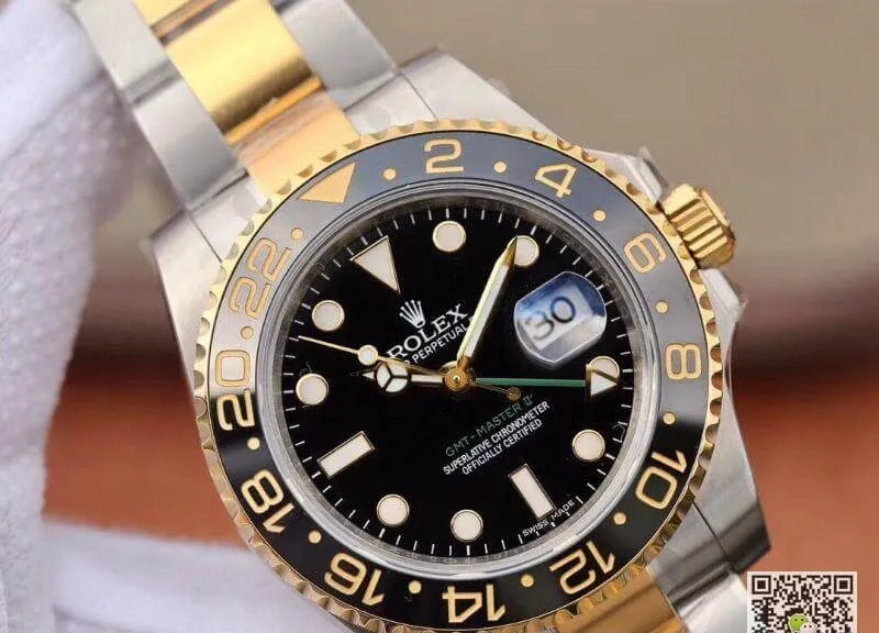 Rolex GMT Master II 116713 LN 40mm EW Factory 1:1 Best Edition Replica Watch Swiss ETA2836 Stainless Steel Two Tone Bracelet