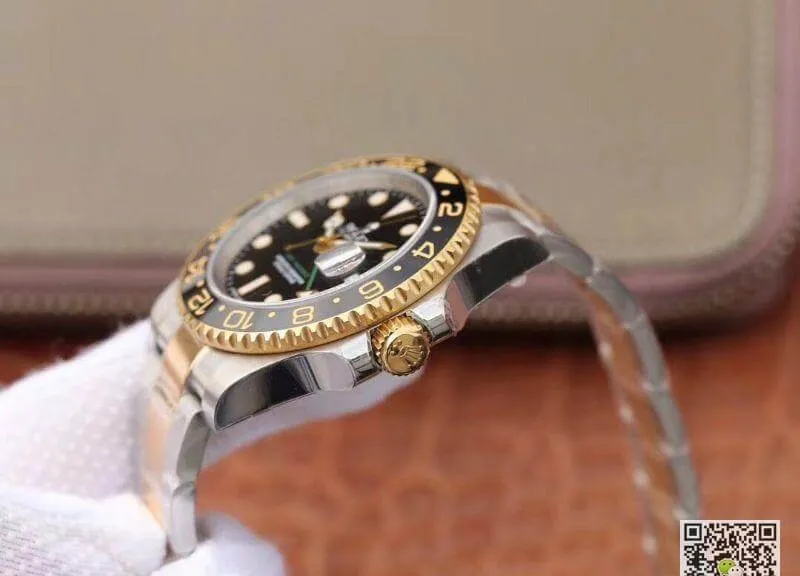 Rolex GMT Master II 116713 LN 40mm EW Factory 1:1 Best Edition Replica Watch Swiss ETA2836 Stainless Steel Two Tone Bracelet