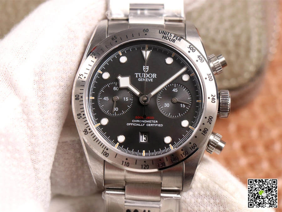 Tudor Heritage Black Bay M79350-0004 TW Factory 1:1 Best Edition Replica Watch Silver Strap