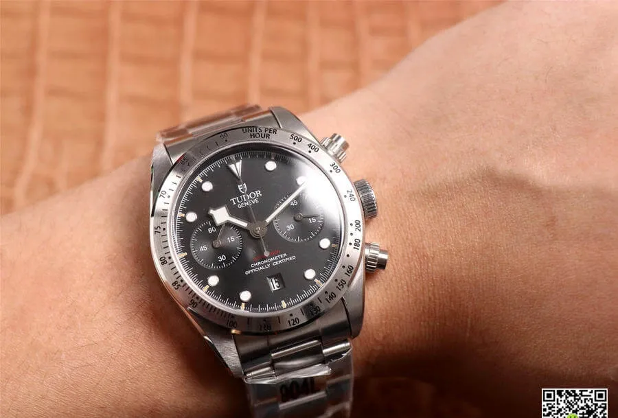Tudor Heritage Black Bay M79350-0004 TW Factory 1:1 Best Edition Replica Watch Silver Strap