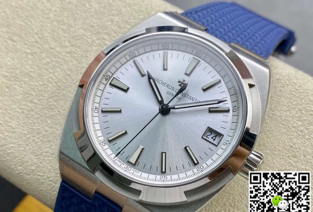Vacheron Constantin Overseas 4500V 8F Factory 1:1 Best Edition Replica Watch Blue Rubber Strap