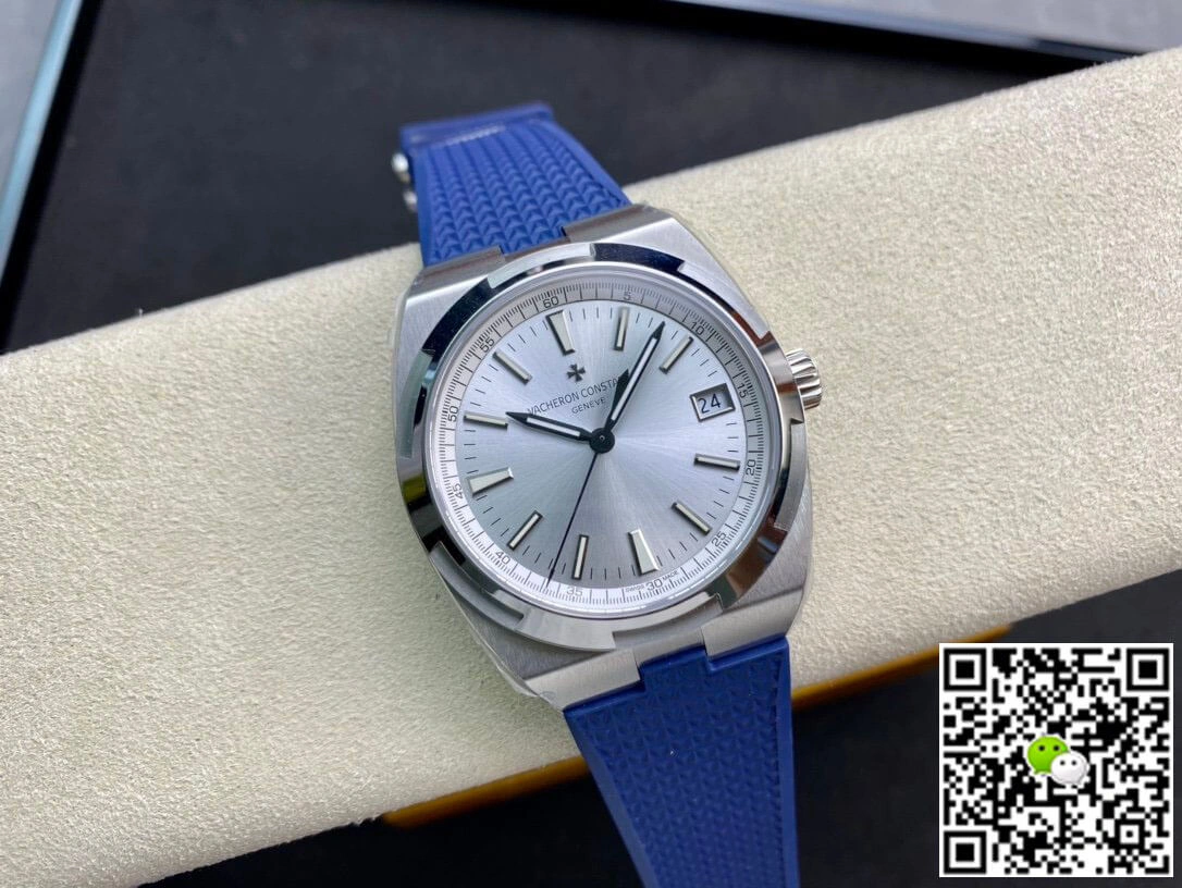 Vacheron Constantin Overseas 4500V 8F Factory 1:1 Best Edition Replica Watch Blue Rubber Strap