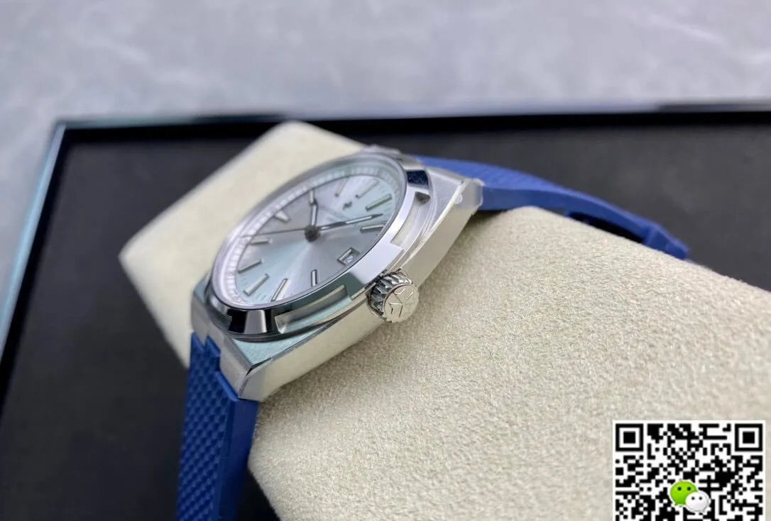 Vacheron Constantin Overseas 4500V 8F Factory 1:1 Best Edition Replica Watch Blue Rubber Strap