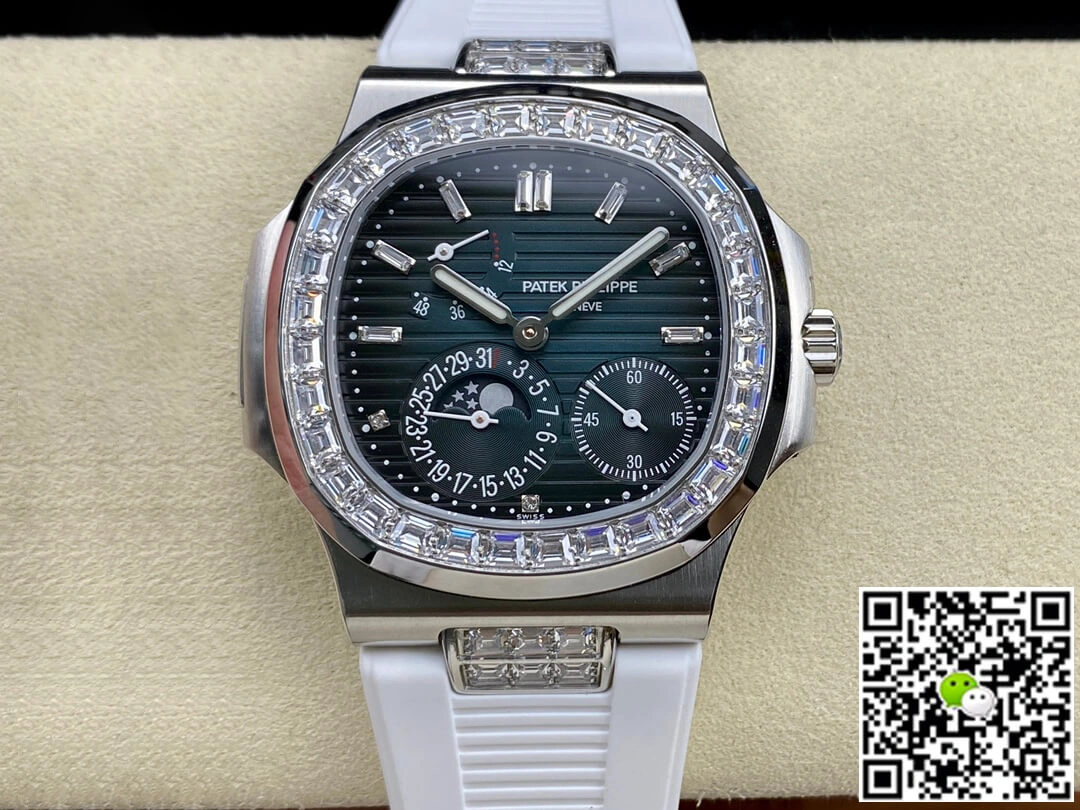 Patek Philippe Nautilus 5712GR GR Factory 1:1 Best Edition Replica Watch Black Dial