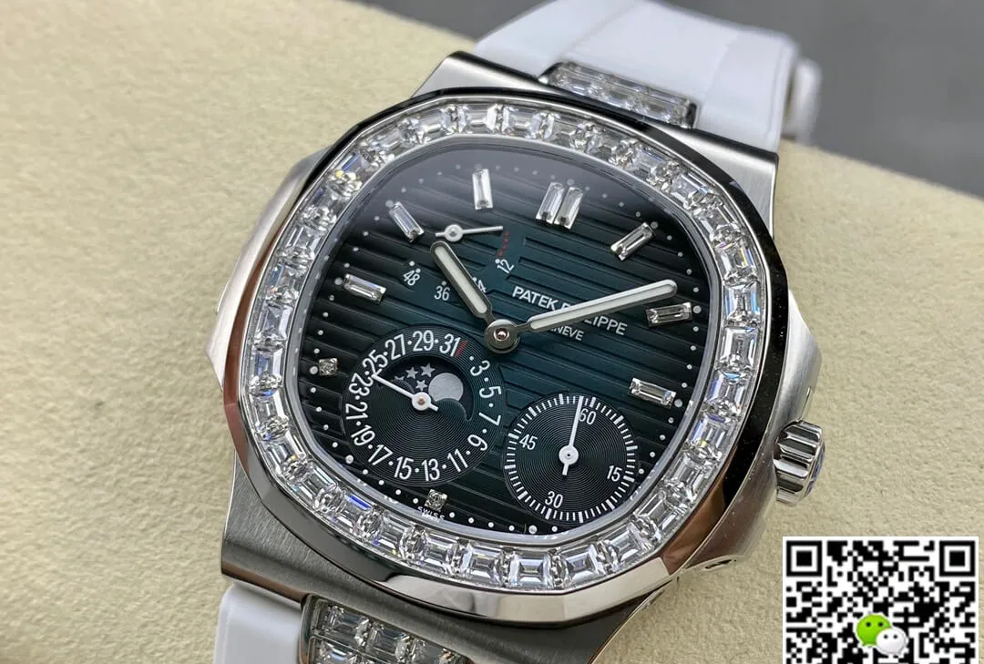 Patek Philippe Nautilus 5712GR GR Factory 1:1 Best Edition Replica Watch Black Dial