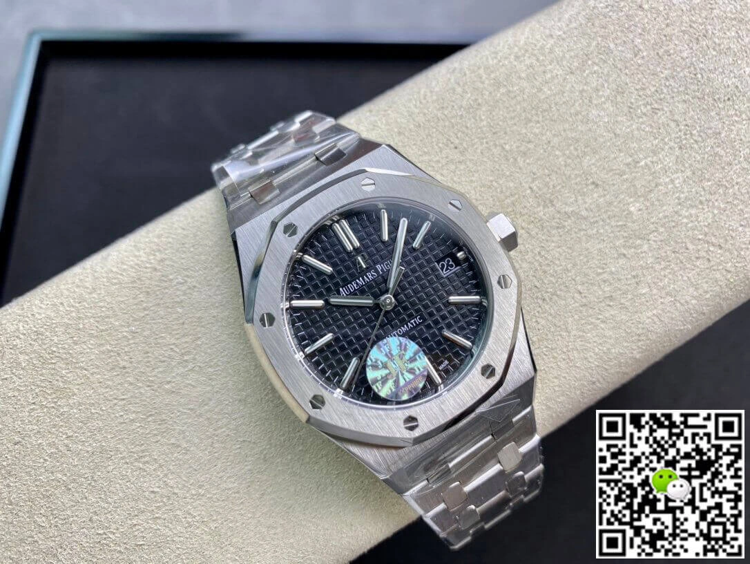 Audemars Piguet Royal Oak 15450 JF Factory 1:1 Best Edition Replica Watch Titanium Black Dial