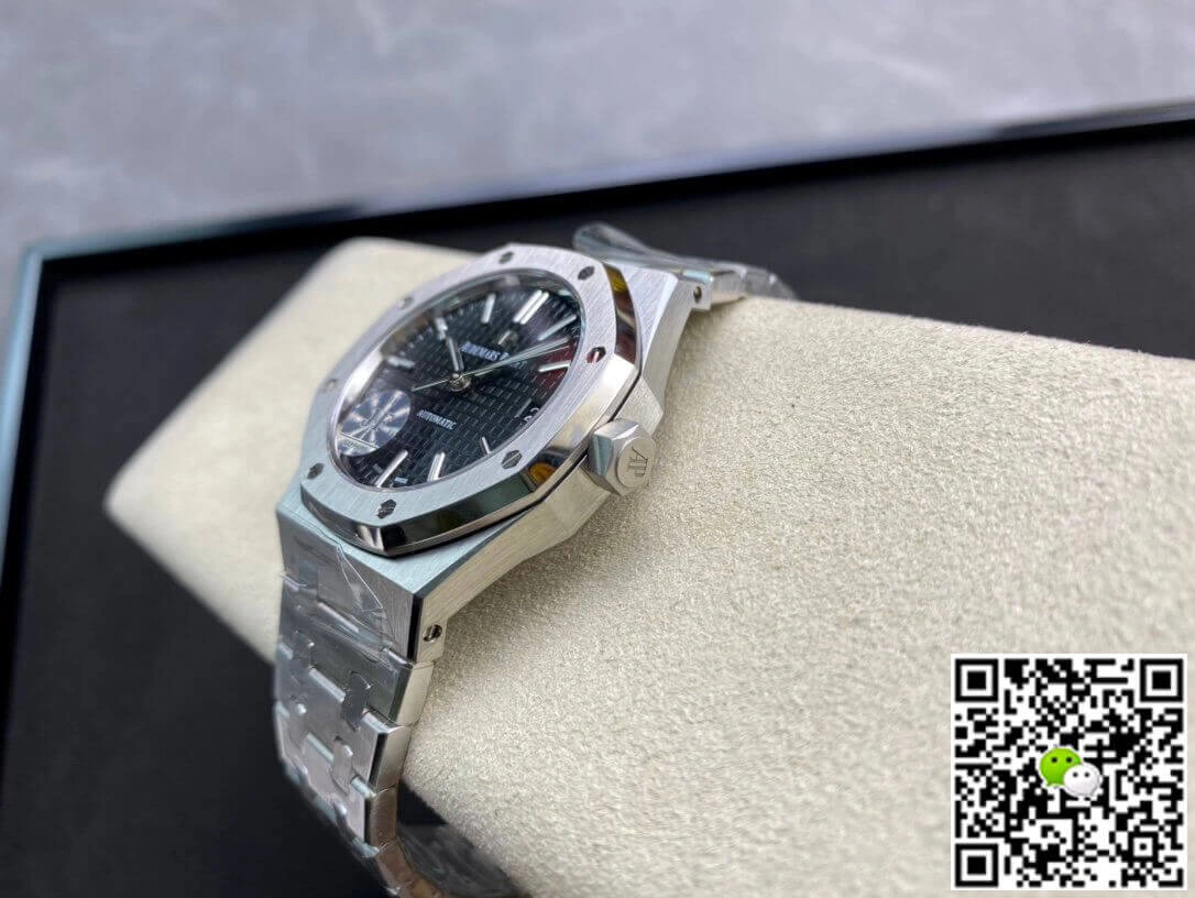 Audemars Piguet Royal Oak 15450 JF Factory 1:1 Best Edition Replica Watch Titanium Black Dial