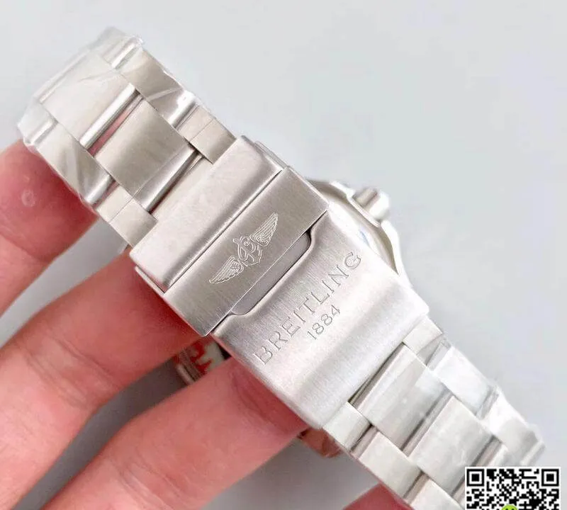 Breitling Superocean 1739310 BF45 162A GF Factory 1:1 Best Edition Replica Watch Swiss ETA2824