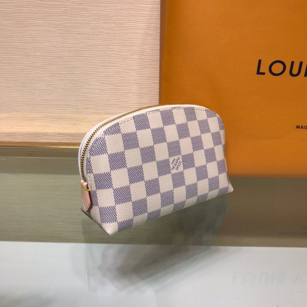 [FREE SHIPPING] LOUIS VUITTON COSMETIC POUCH