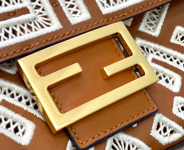 HOT SALE FENDI BAGUETTE