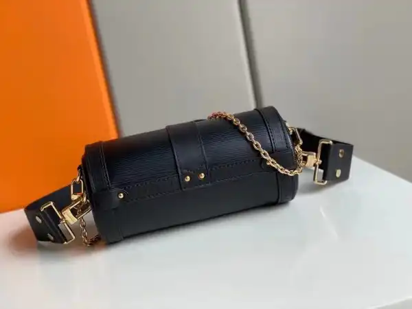 Affordable LOUIS VUITTON PAPILLON TRUNK