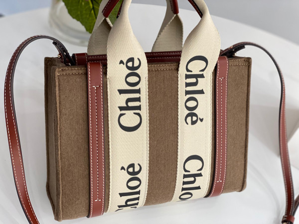 HOT SALE CHLOÉ small woody tote bag