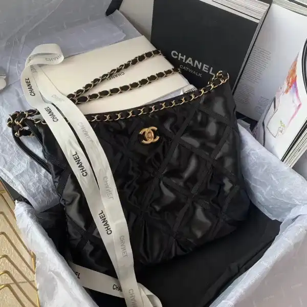 CHANEL TOTE BAG