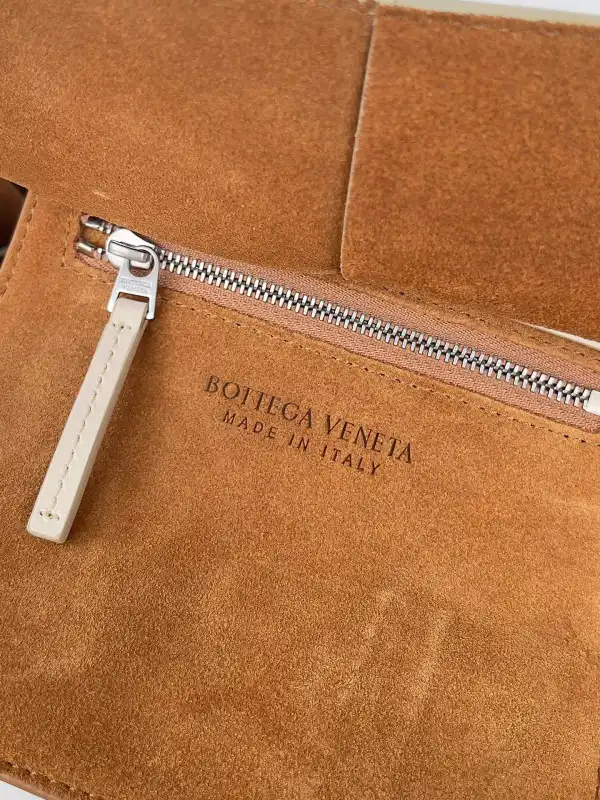 BOTTEGA VENETA MINI ARCO