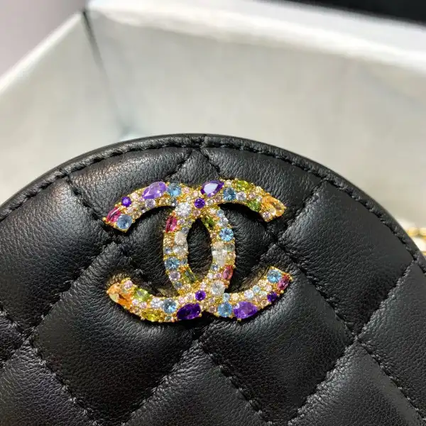 First Bag Ru CHANEL CHANELUTCH WITH CHAIN