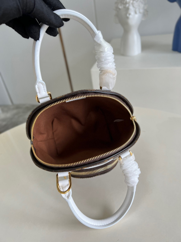 LOUIS VUITTON ELLIPSE BB