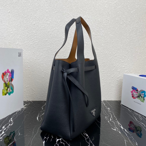 HOT SALE PRADA Leather tote