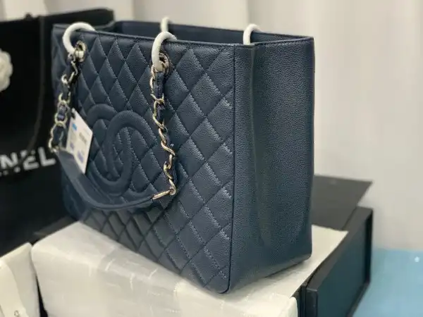 CHANEL TOTE BAG