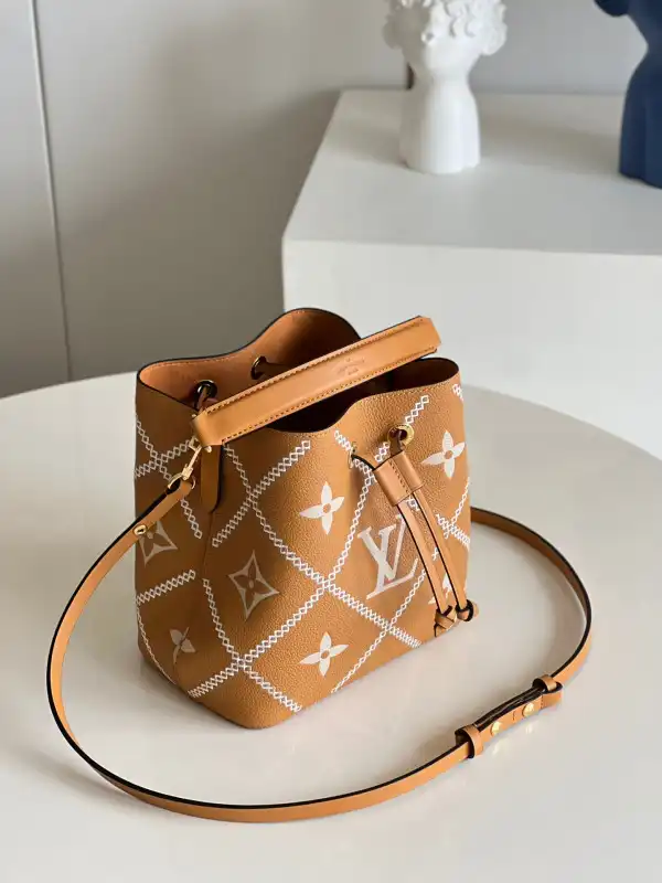 Rep LOUIS VUITTON NÉONOÉ BB