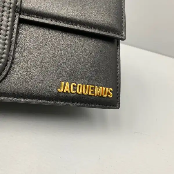 JACQUEMUS Le grand Bambino