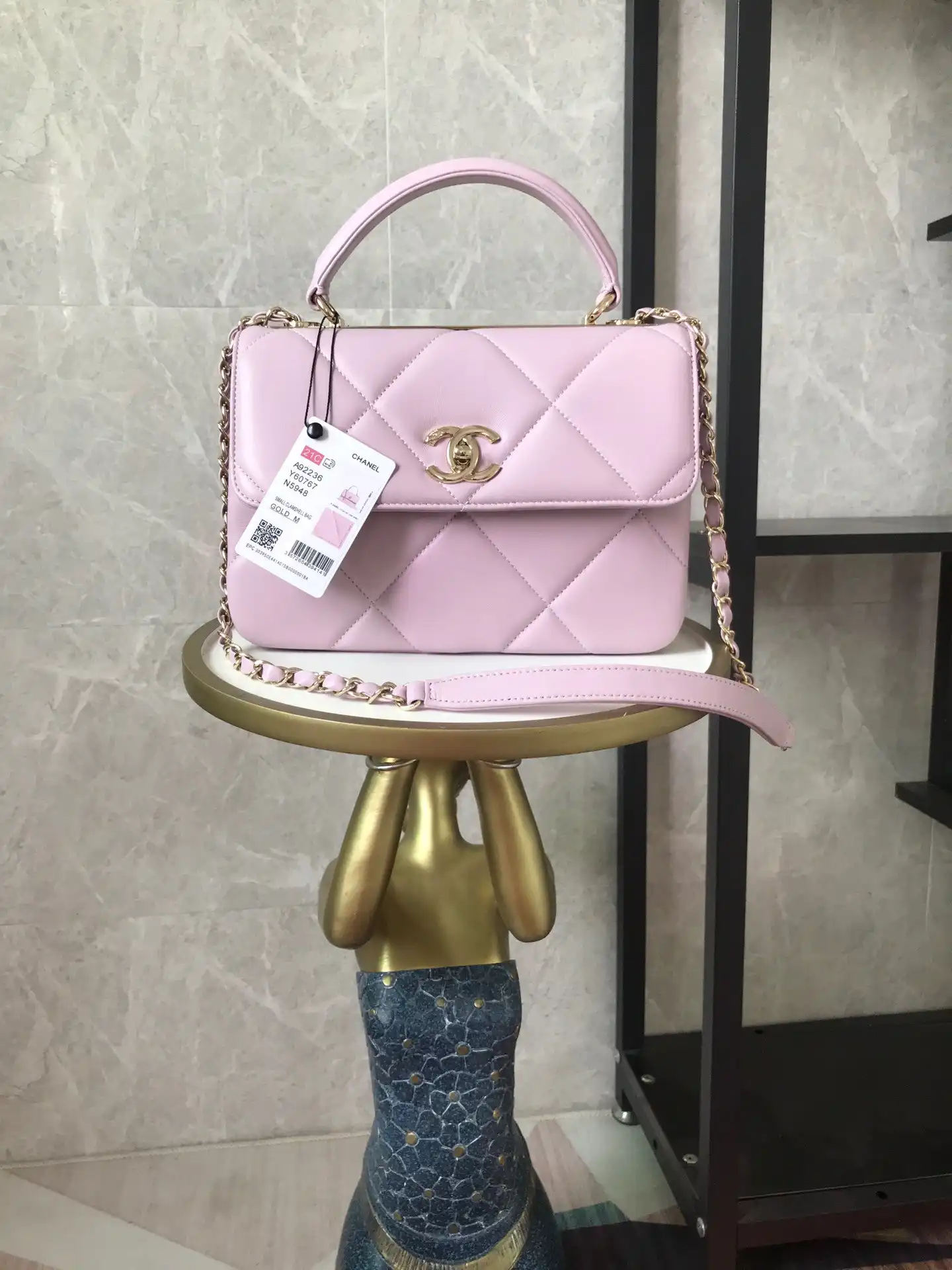 CL FLAP BAG WITH TOP HANDLE