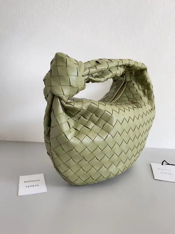 First bag ru BOTTEGA VENETA Teen Jodie