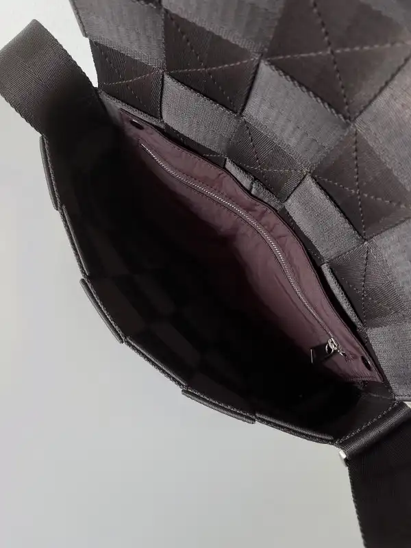 BOTTEGA VENETA CASSETTE Webbing