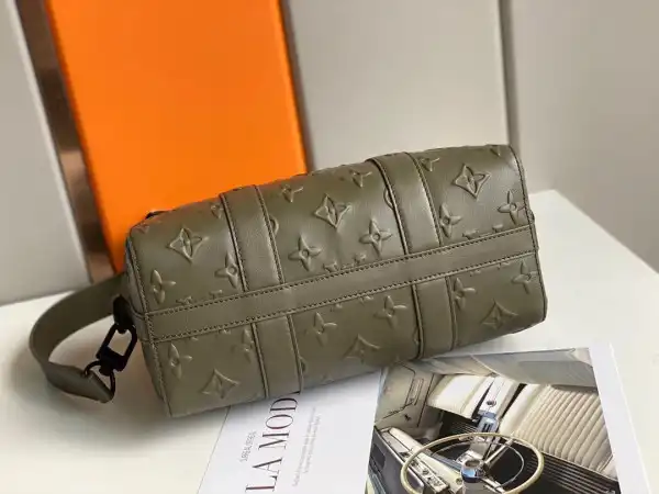 First Bag Ru LOUIS VUITTON CITY KEEPALL