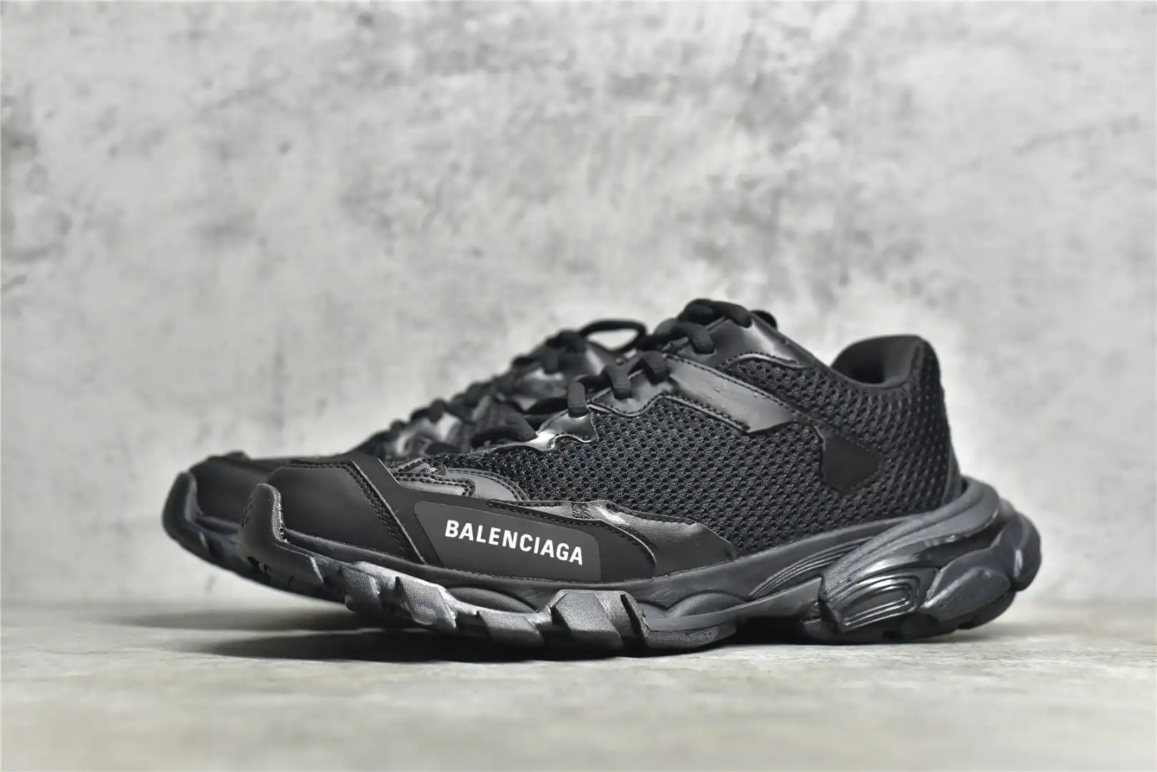 BALENCIAGA TRACK.3 SNEAKER