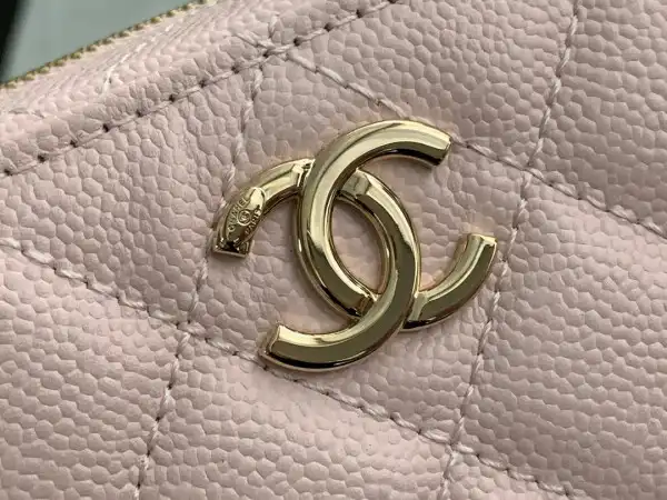 First bag ru CHANEL VANITY CASE