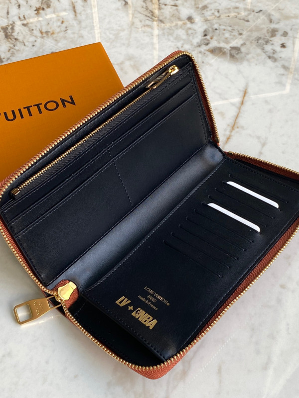 HOT SALE LOUIS VUITTON LVXNBA ZIPPY WALLET